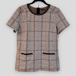 ANN TAYLOR, PLAID JACQUARD TUNIC. VERSATILE, SHORT SLEEVE TOP WITH LEATHER TRIM.